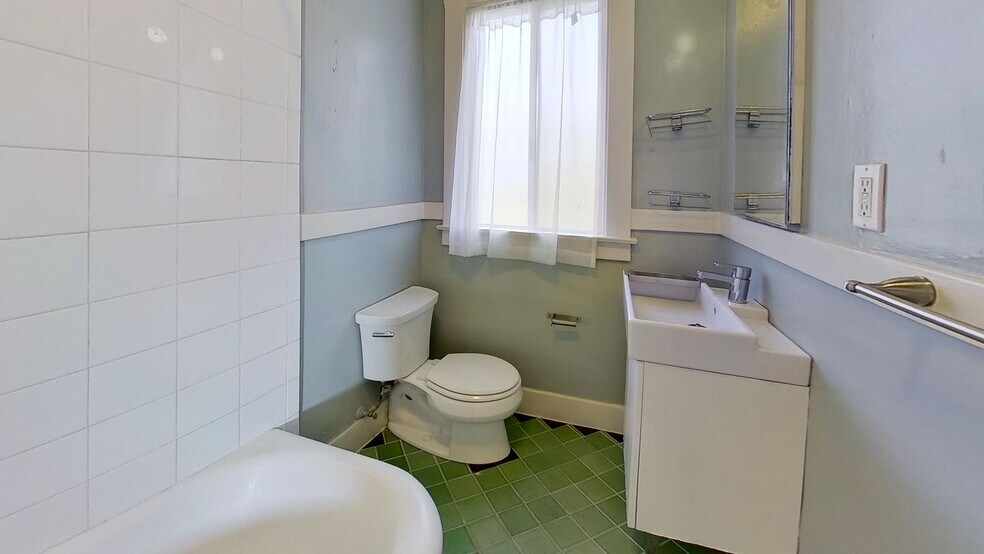 Building Photo - Charming 2BR Home near Solano Ave & top schools in Albany