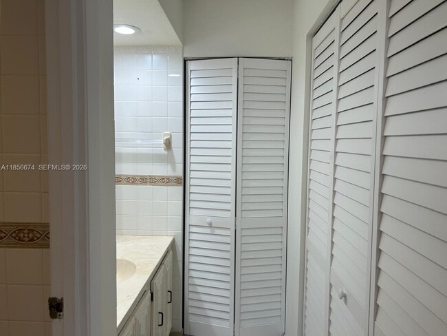 Building Photo - 3651 Environ Blvd