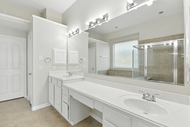 Building Photo - 6538 Ivy Heath Ln