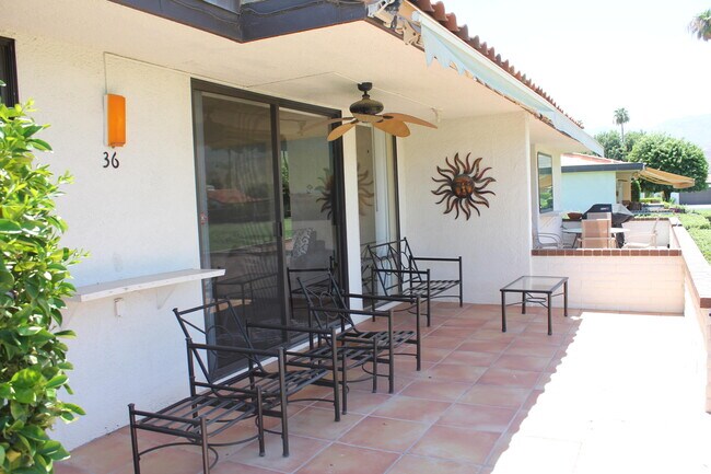 Building Photo - 36 El Toro Dr