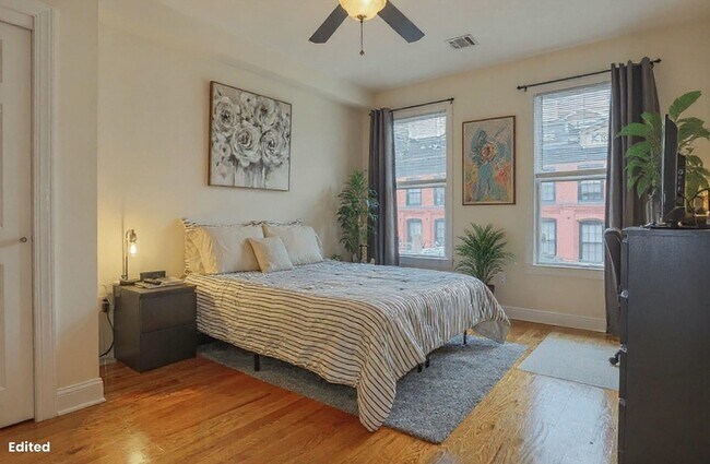 Building Photo - 309 Grand St