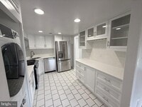 Building Photo - 606 Cooper Landing Rd