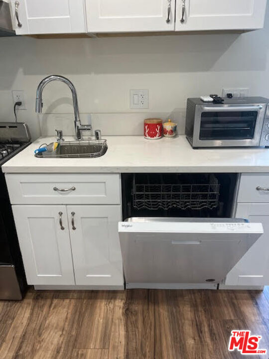 Building Photo - 15522 Sylvan St