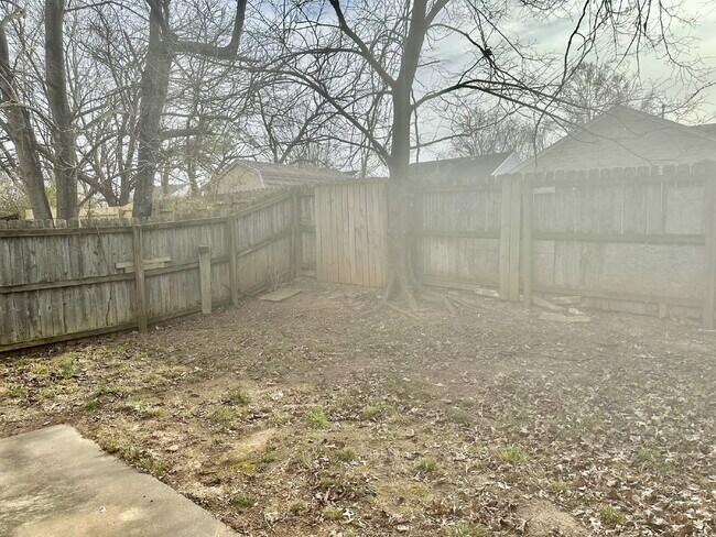 Building Photo - 1909 Cypress Pl