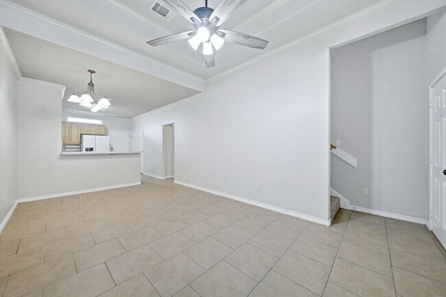 Building Photo - 104 Kleine Ln