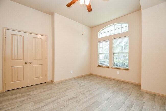 Building Photo - 11022 Ellison Ridge Dr