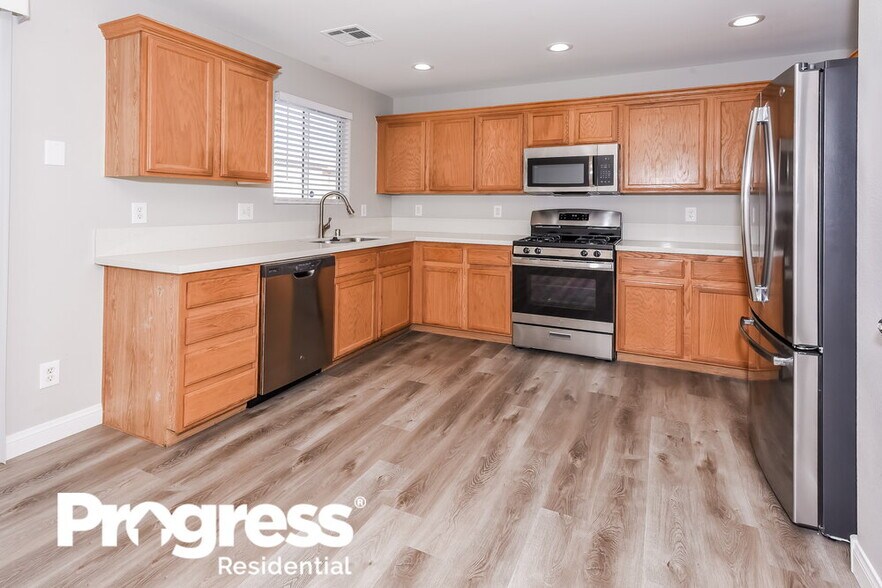 Building Photo - 10517 Silver Cholla Ct