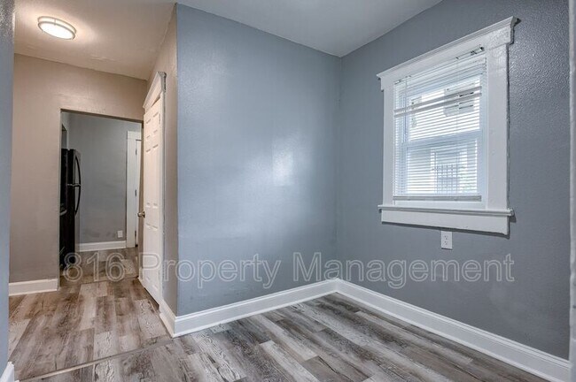 Building Photo - 3217 E 62nd St