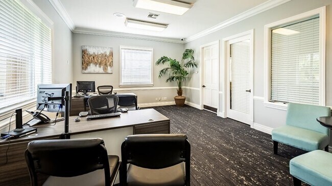 Building Photo - 11306 Mallory Square Dr