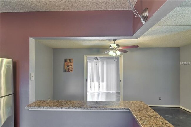 Building Photo - Very cute 1st floor condo with 2bedrooms a...