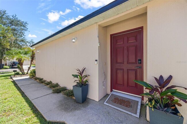 Building Photo - 1012 Brenton Leaf Dr