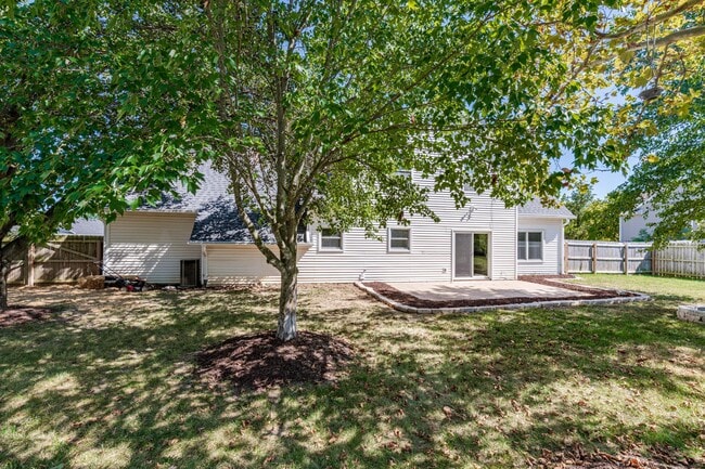 Building Photo - 1805 Mills Dr