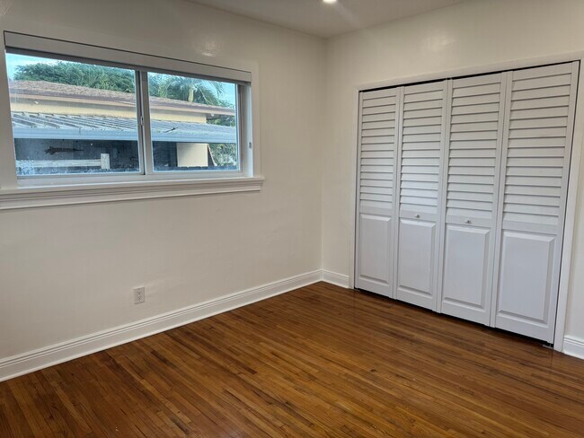 Building Photo - 8366 SW 37th St