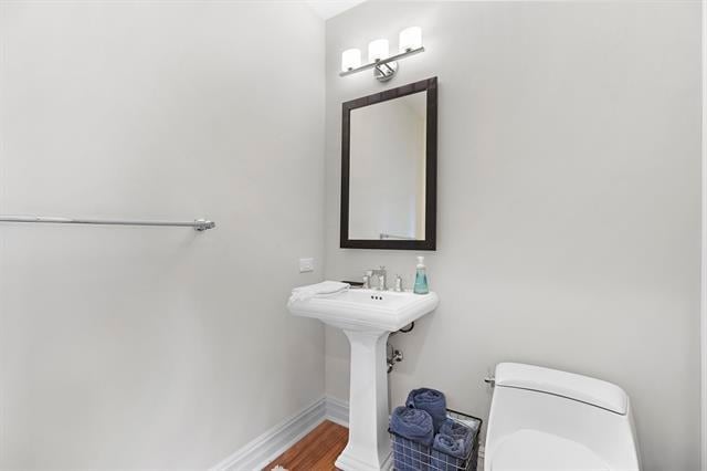 Building Photo - 250 Henley Pl