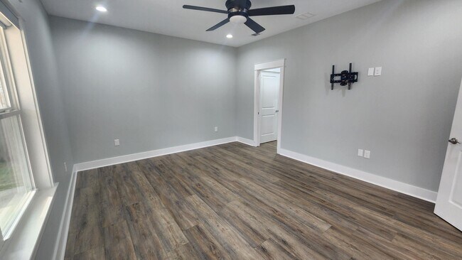 Building Photo - 9149 Timber Ln