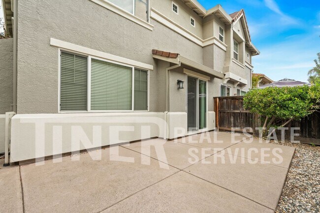 Building Photo - 1011 Boardwalk Way