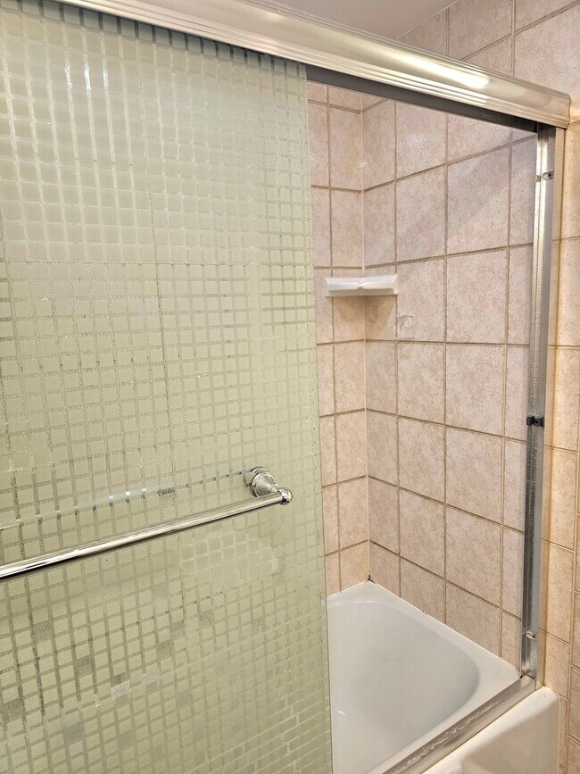 Building Photo - 350 Brainerd Ave