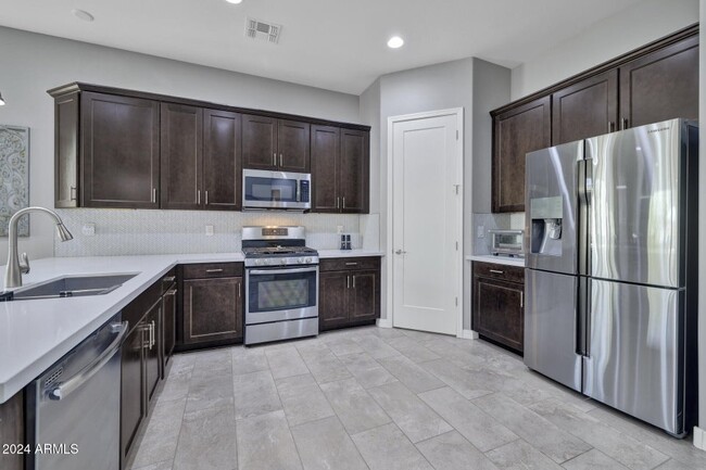 Building Photo - 4275 Ponderosa Trl