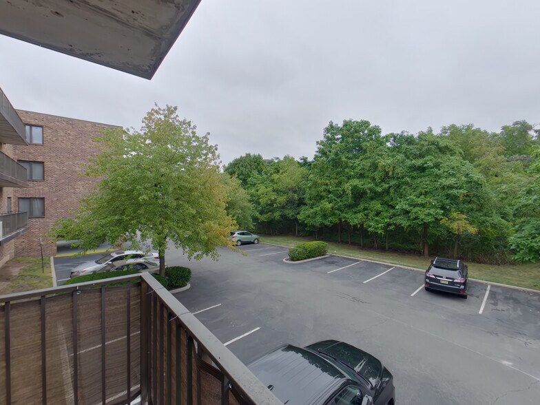 Building Photo - 99 Teaneck Rd