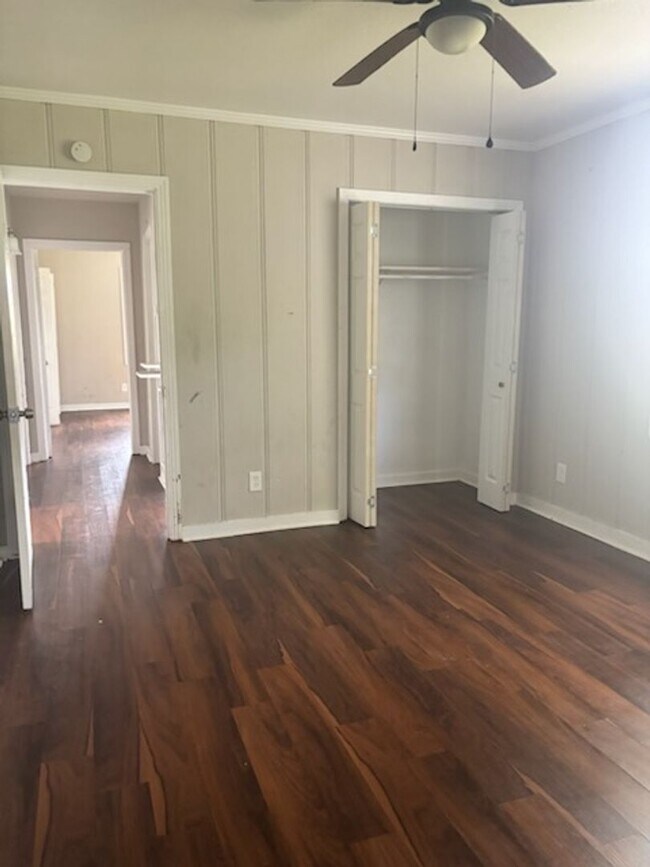 Building Photo - 5211 Robinson Rd