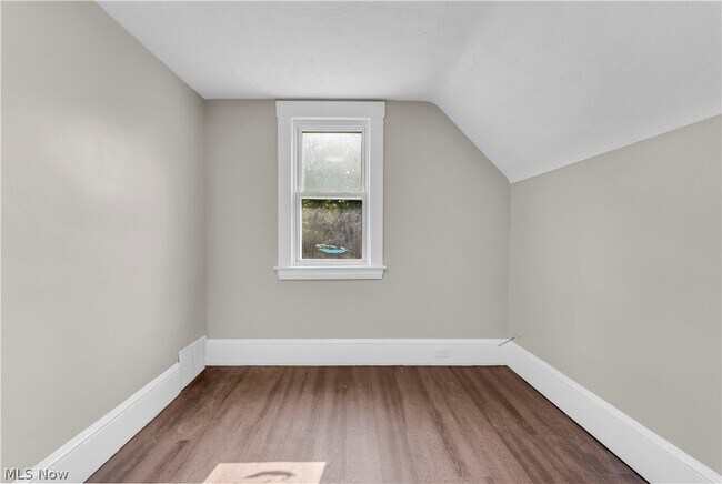 Building Photo - 3153 W 103rd St