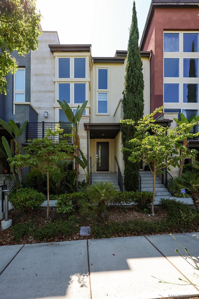 Building Photo - 2434 Via Alta