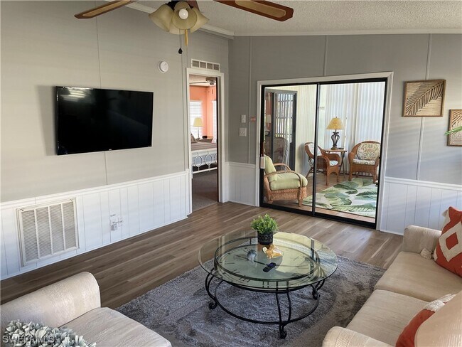 Building Photo - 14519 Paul Revere Loop