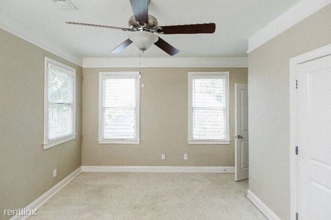 Building Photo - 3 br, 2.5 bath House - 301 Fortune Street