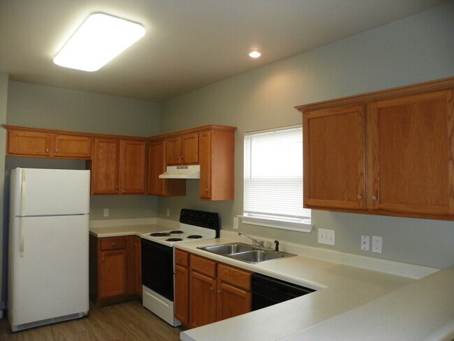 Building Photo - 133.135 Marvin Cove