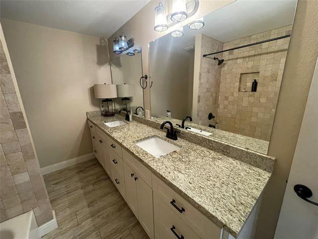Building Photo - 2750 Cabaniss Ln