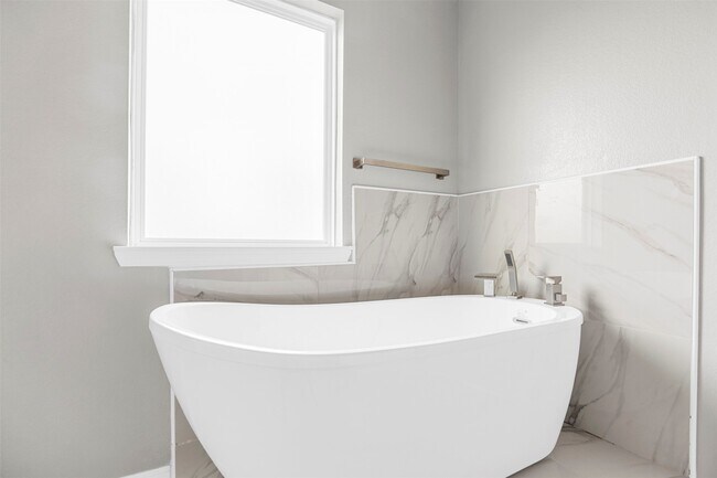 Building Photo - 178 Road 5126 Rd