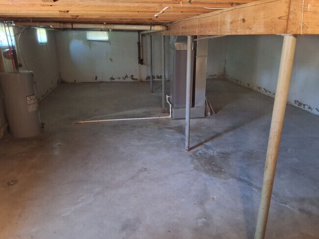 Building Photo - 111 Cherrywood Dr