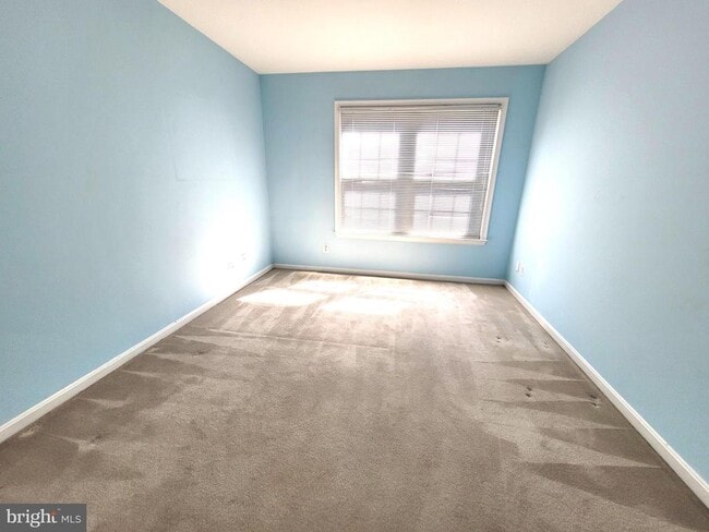 Building Photo - 6012 Ricketts Walk