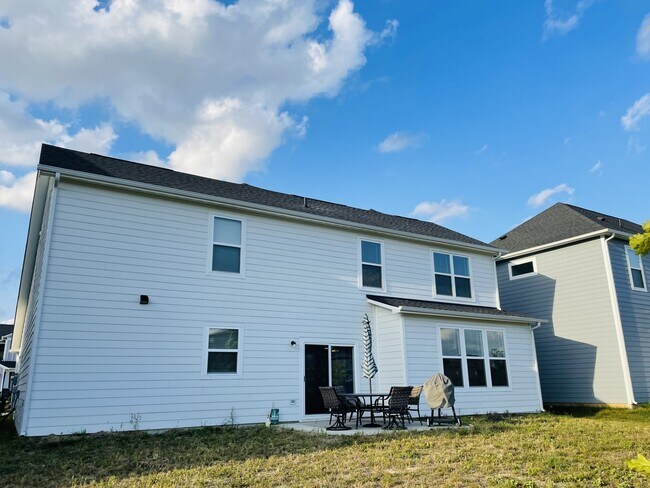Building Photo - 5357 Laurel Crest Run