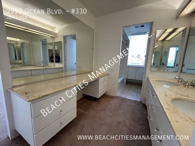 Building Photo - Large, Pet-Friendly Condo with Ocean Views...