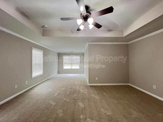 Building Photo - 3080 Whitfield Ave