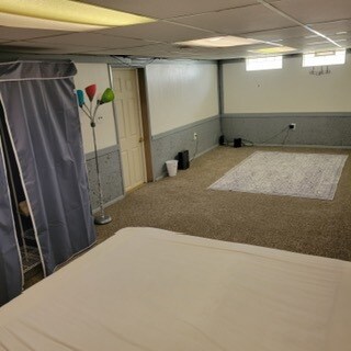 Building Photo - 5437 Elmwood Ave