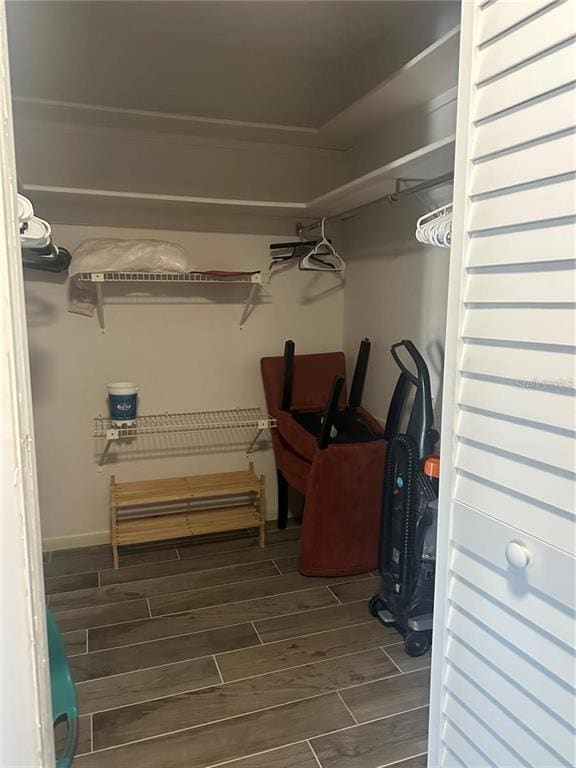 Building Photo - 4900 Brittany Dr S