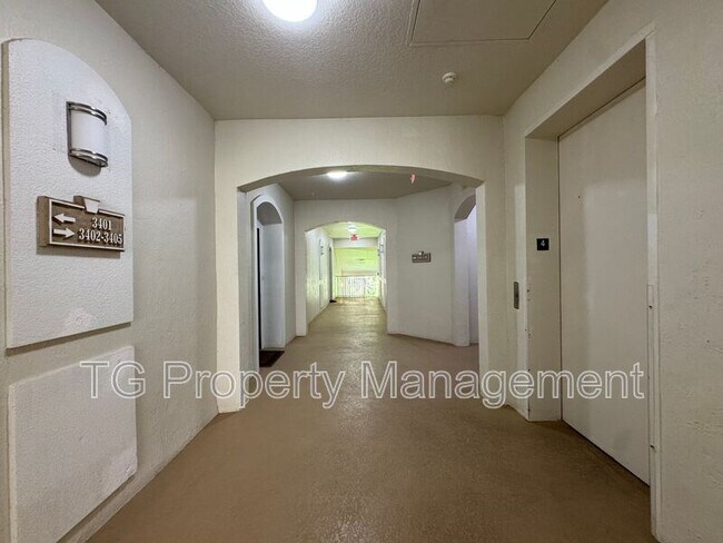 Building Photo - 11251 Campfield Dr