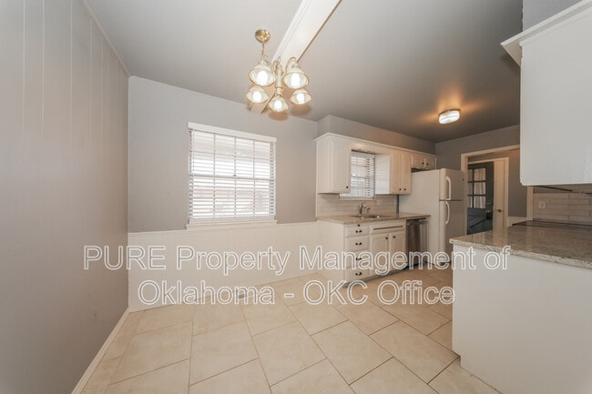 Building Photo - 3826 NW 64th St