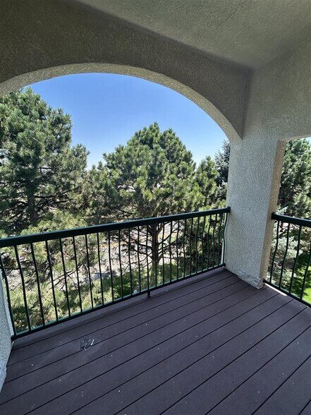 Balcony - 3011 Mandalay Grv