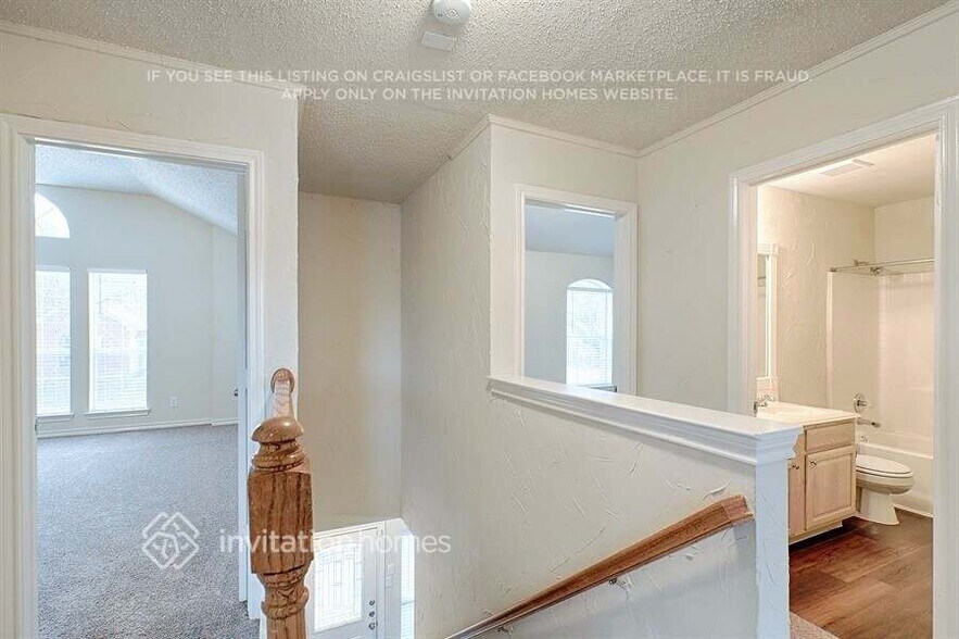 Building Photo - 5507 Bradley Ct
