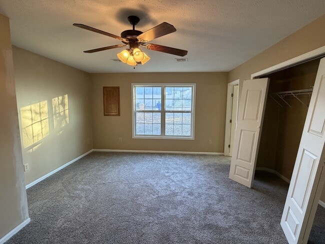 Building Photo - 515 W 3rd St