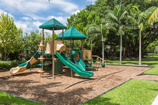 Building Photo - Emerald Terrace