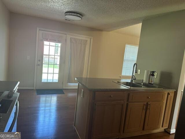 Building Photo - 527 Acorn Ln