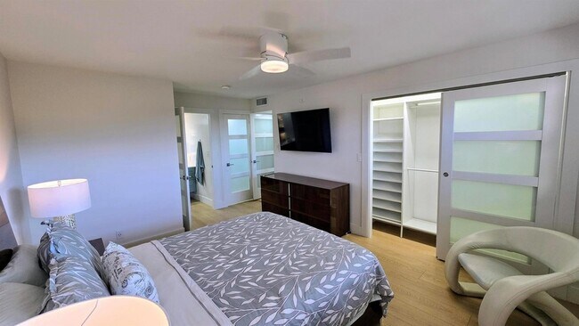 Building Photo - 3150 N Course Ln