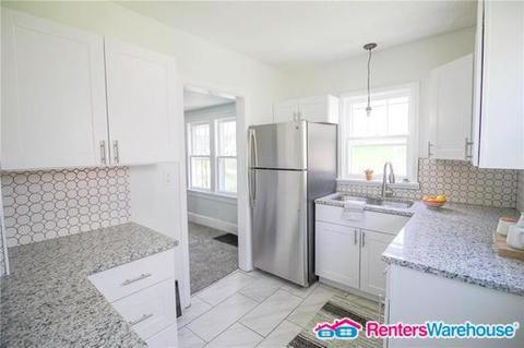 Building Photo - 1231 56th St