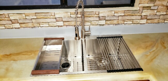 Building Photo - 514 Coronado Ave