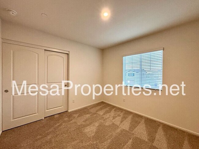 Building Photo - 14960 Coppola St