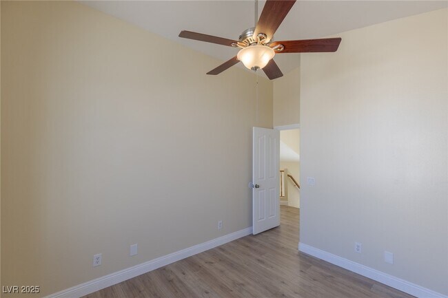 Building Photo - 10382 Cherry Brook St